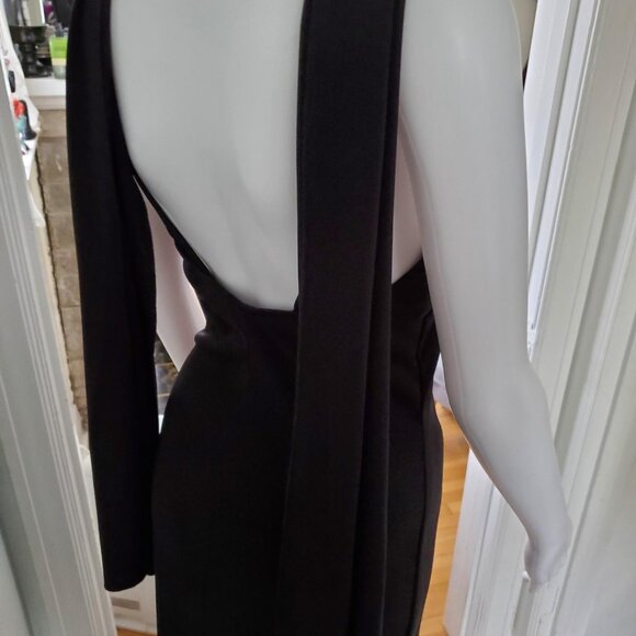 Black beaded gown - Picture 2 of 5